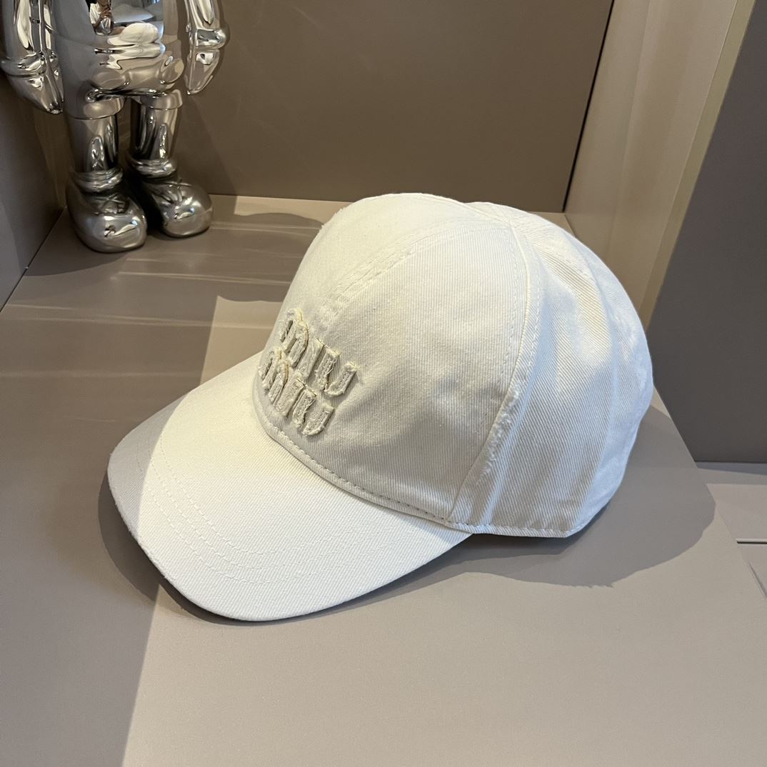 Miu Miu Caps